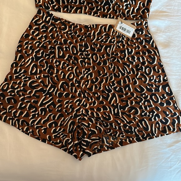 NWT Vestique 2-piece Set - Picture 3 of 8